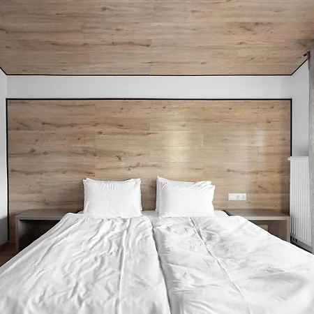 Chalet Mountain 4* Boekovel