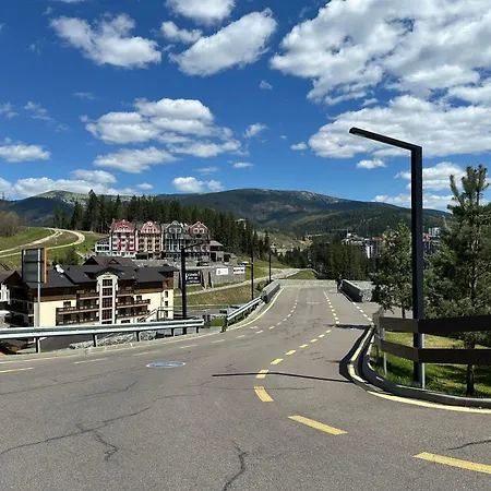 Mountain 4* * Bukovel