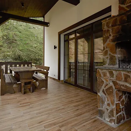 Mountain 4* * Буковель